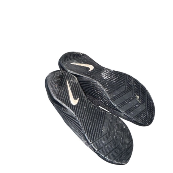 NikeMetcon 5 \'Triple Black main image 8